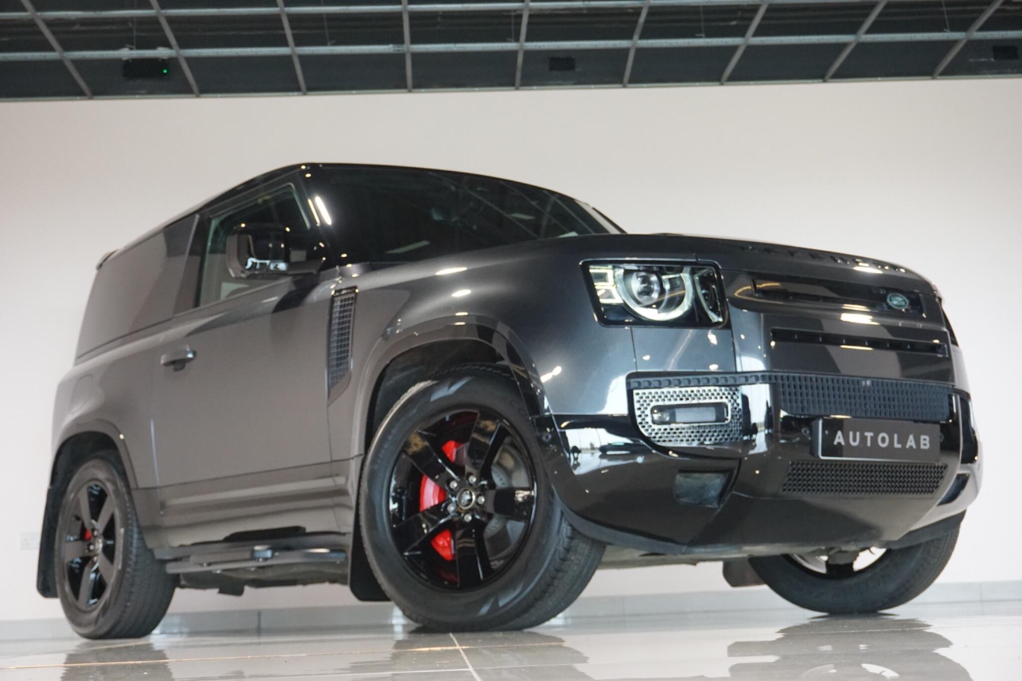 Land Rover Defender 90 3.0 D300 MHEV X-Dynamic HSE Hard Top SUV 3dr Diesel Auto 4WD SWB Euro 6 (s/s) (300 ps)